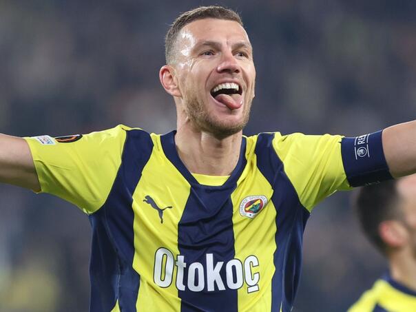 Džeki stiže zanimljiva ponuda, ostao bi živjeti u Istanbulu?