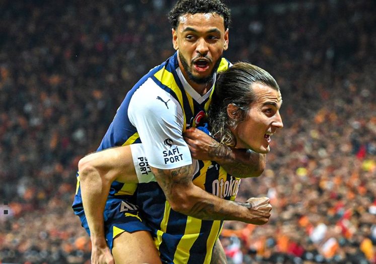 Džekin Fenerbahce slavio u derbiju protiv Galatasaraya, igrači se tukli prije utakmice