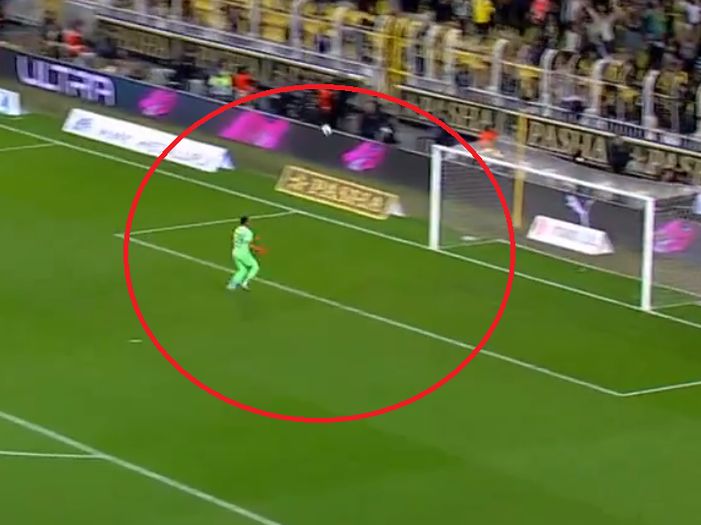 Džekin saigrač postigao eurogol sa pola terena