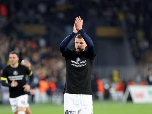 Džeko dobio ponudu iz Italije, zaradio bi 2 miliona eura