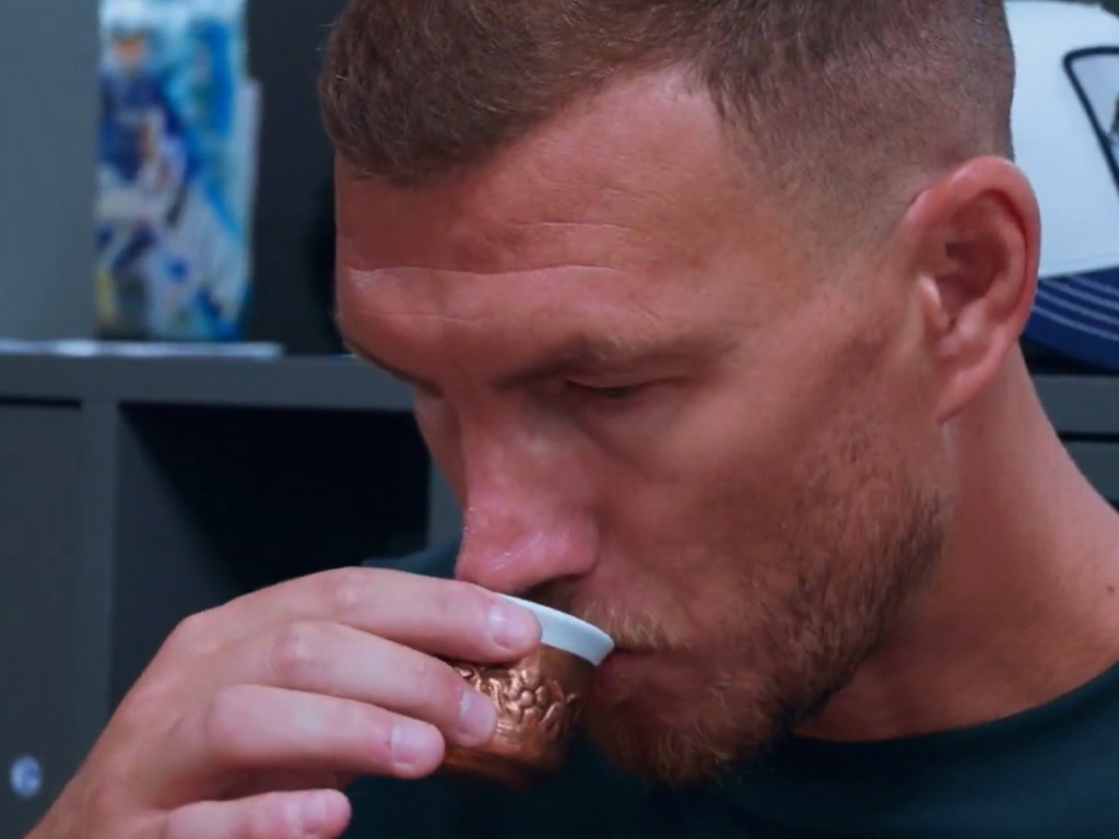 Džeko i Katić oduševili navijače Schalkea: "Je li gotova ta kafa, majstore?"