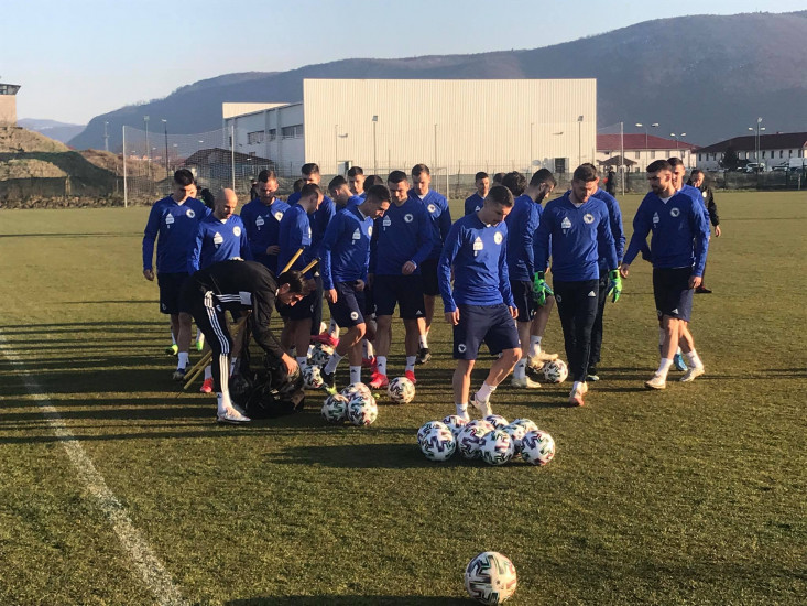 Džeko i Pjanić izostali s posljednjeg treninga uoči duela s Kostarikom