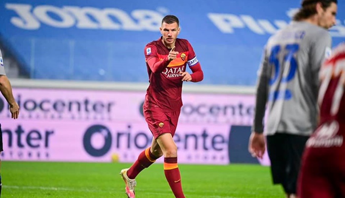 Džeko podržao rad Omladinske škole FK Željezničar vrijednom donacijom