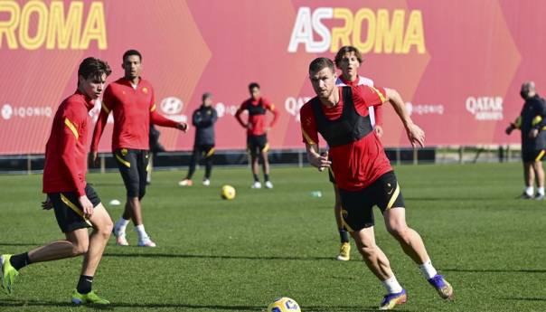 Džeko ponovo trenira s ekipom Rome, mogao bi igrati protiv Juventusa