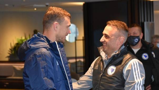 Džeko se priključio Zmajevima, Petev jedva čeka trening