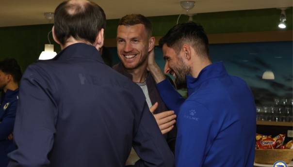 Džeko: Samim tim što sam tu sa 37 godina vam sve govori