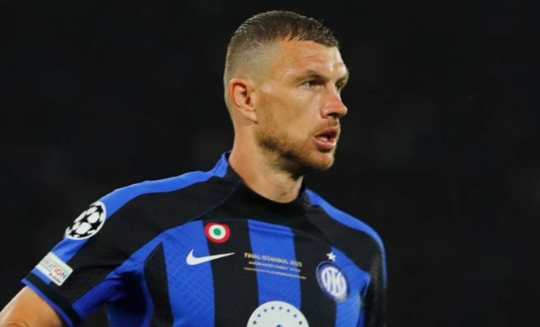 Džeko u Turskoj, čeka se potpis ugovora s Fenerbahceom