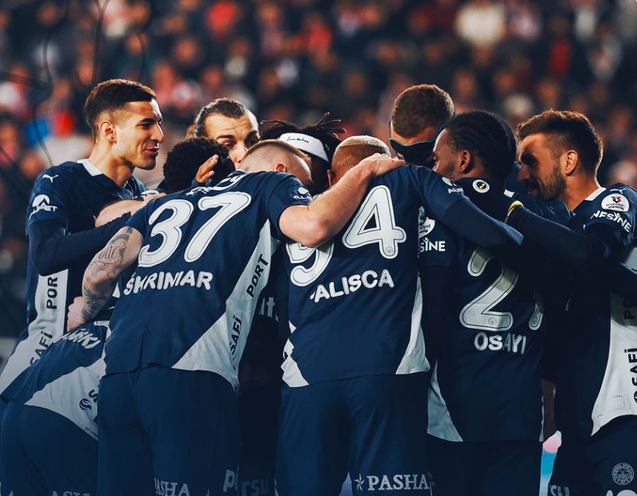 Džeko upisao asistenciju, Tadić riješio meč: Fener i dalje prati Galatasaray