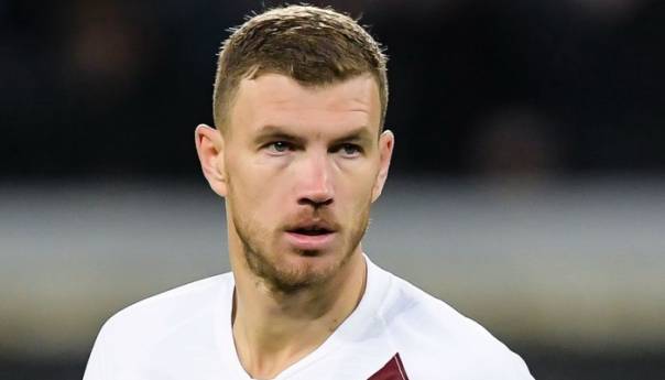 Džeko: Vrijeme je da podržimo one koji se bore protiv koronavirusa