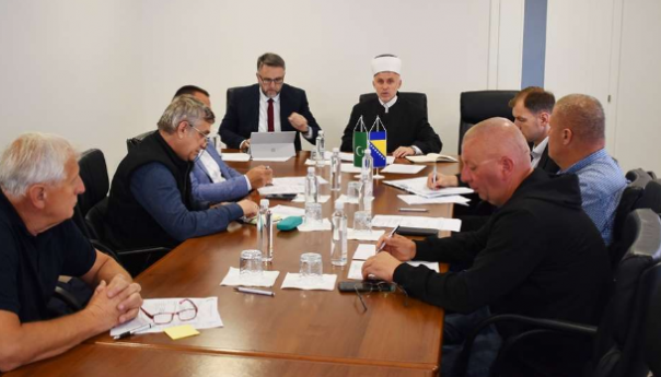 Dženaza za žrtve Prijedora 20. jula u Memorijalnom centru Kamičanima