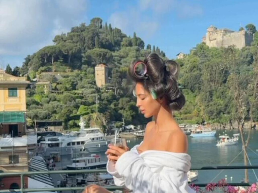 Džina Džinović uživa u bogatstvu očuha milionera u Portofinu