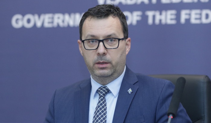 Džindić najavio dvije nove fabrike namjenske industrije u Mostaru i TK