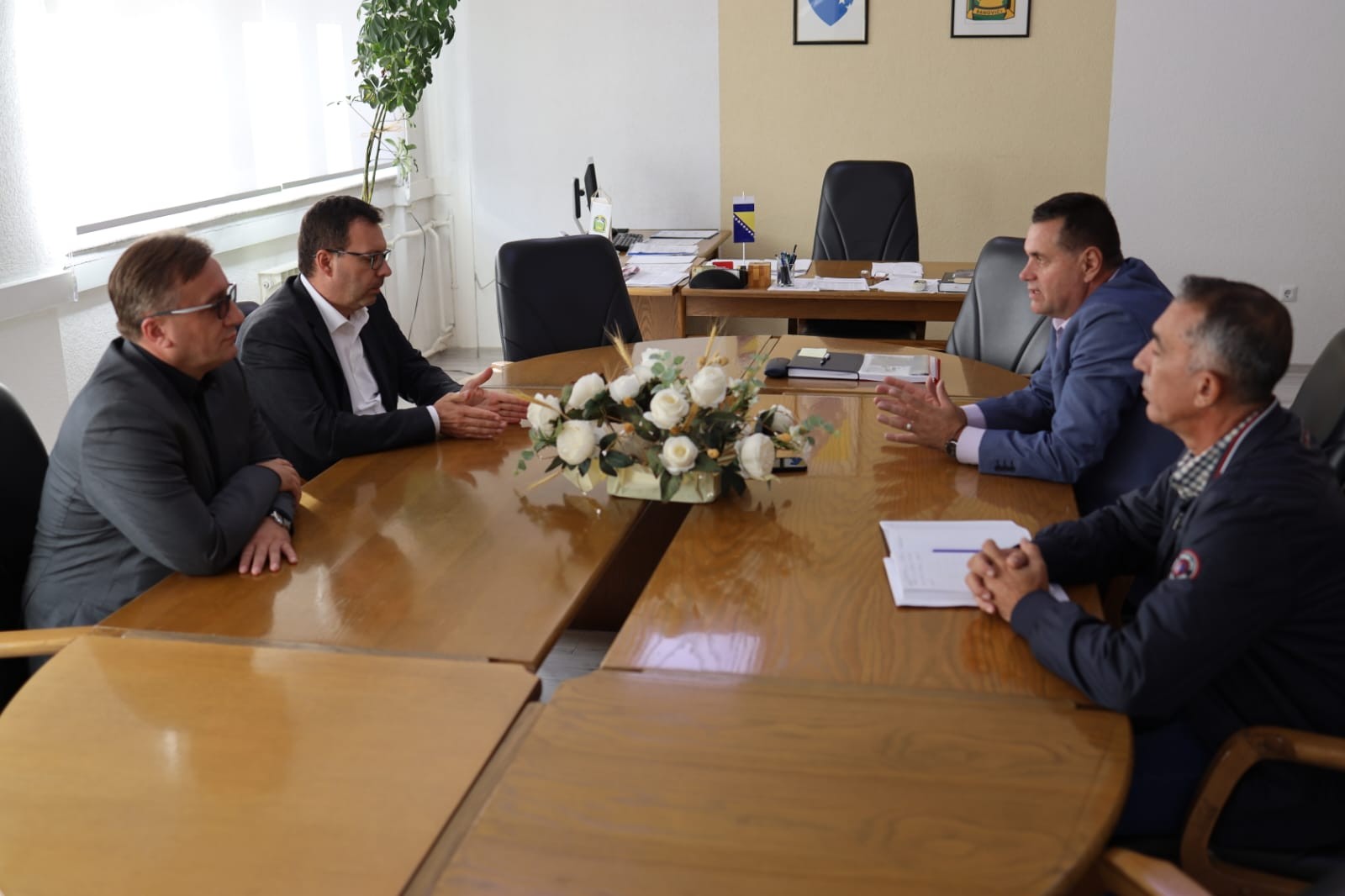 Džindić u Banovićima podržao gradnju solarne elektrane na rudničkoj površini