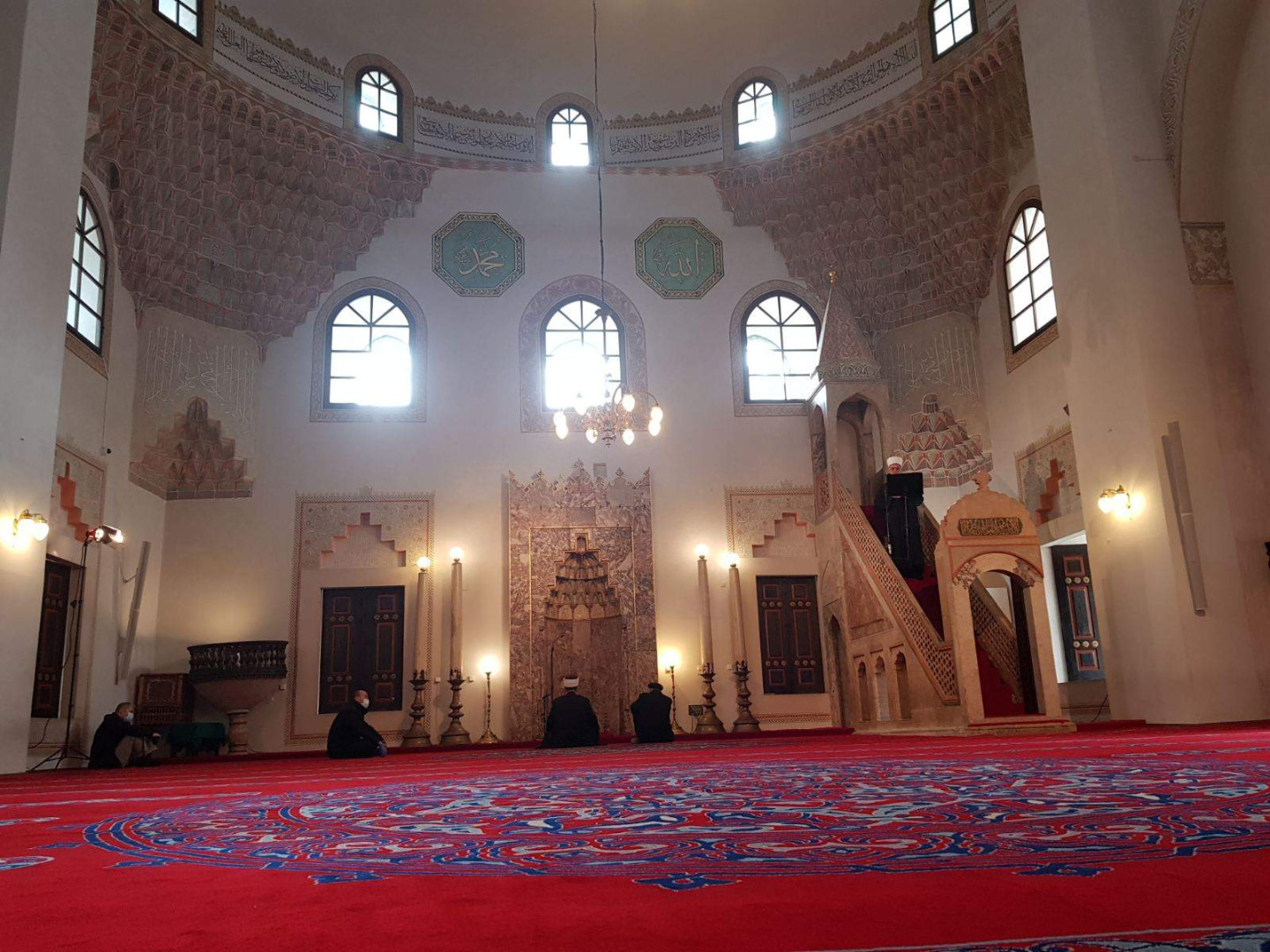 Džuma-namaz u Sarajevu danas će se klanjati u tri termina