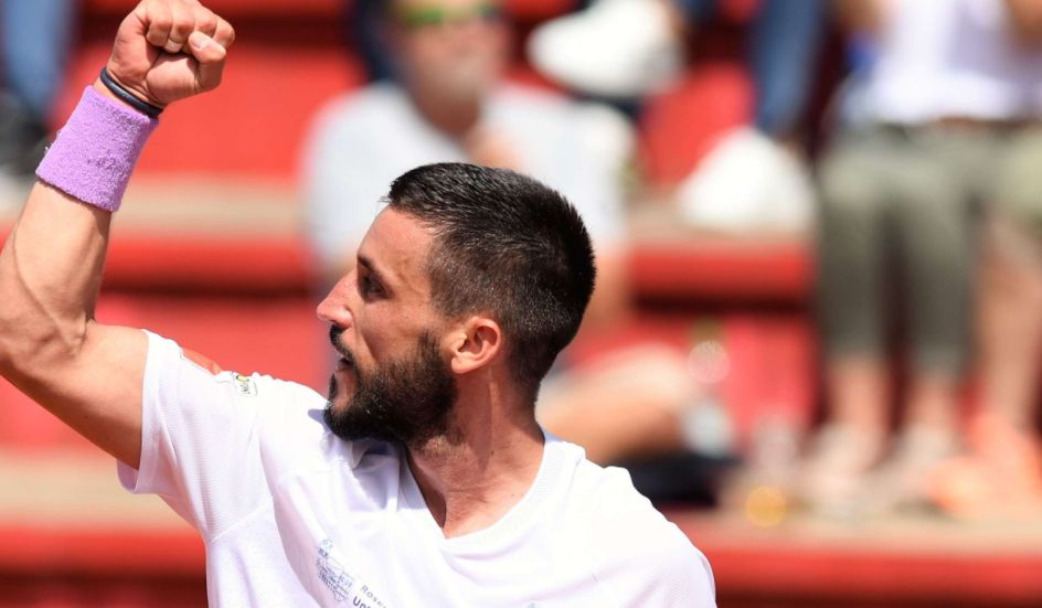 Džumhur odličnom igrom do osmine finala