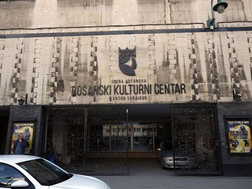 Ecija Ojdanić prvi put u Sarajevu s višestruko nagrađivanom komedijom "Vla Vla Vlajland Cabaret"