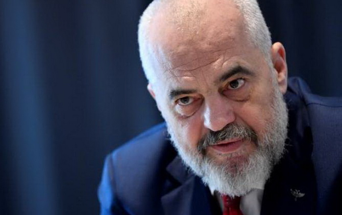 Edi Rama odao počast žrtvama genocida u Srebrenici