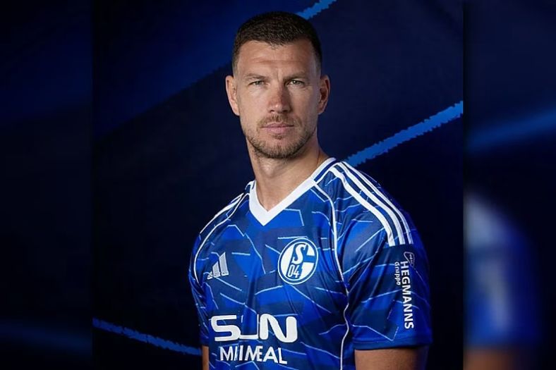 Edin Džeko danas bi mogao biti predstavljen u novom klubu