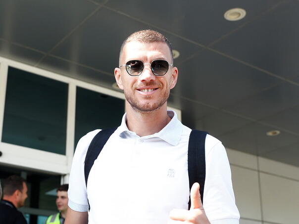 Edin Džeko na korak od potpisa za Fiorentinu