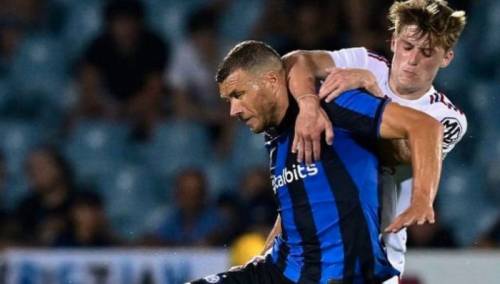 Edin Džeko objavio fotografiju u dresu Intera i ostavio zagonetnu poruku