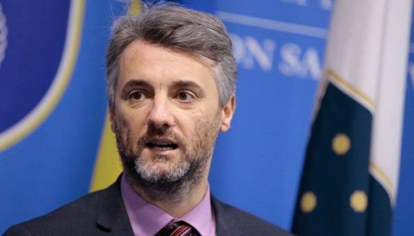 Edin Forto podnio ostavku