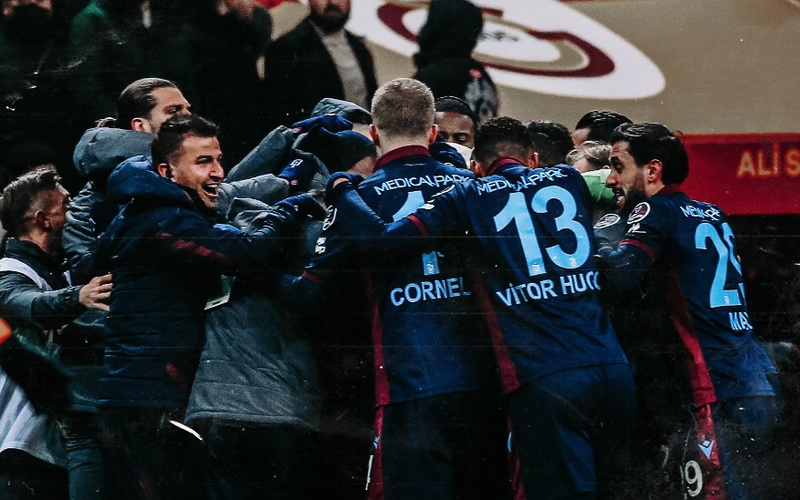 Edin Višća golčinom u 90. minuti srušio Galatasaray