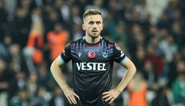 Edin Višća postigao gol protiv kluba u kojem je ostavio dubok trag, nije slavio