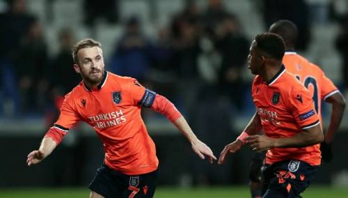 Edin Višća zabio za kraj čarobne sezone