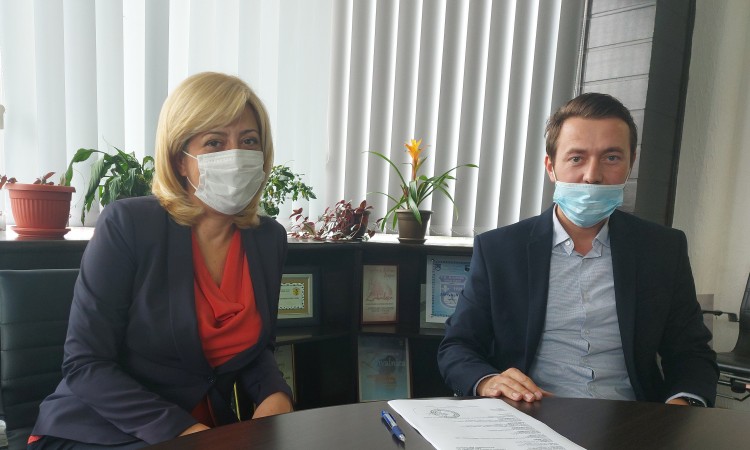 Edita Đapo uručila okolišnu dozvolu Aerodromu Bihać