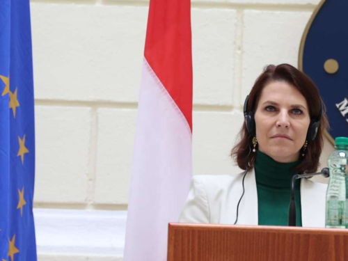 Edtstadler: Geopolitički je nužno da BiH bude s EU