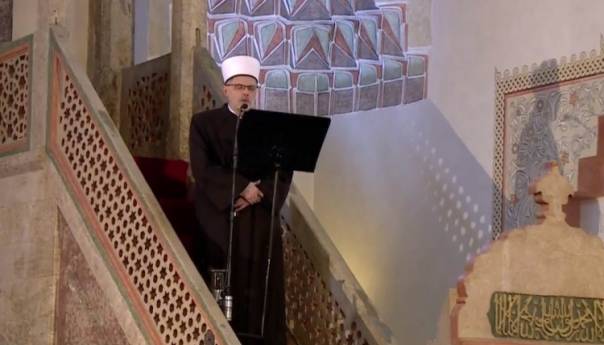 Ef. Ljevaković u hutbi pozvao na poštivanje mjera nadležnih protiv epidemije