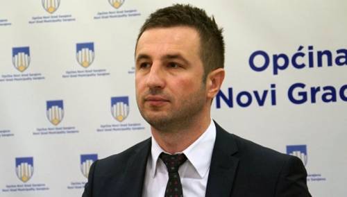 Efendić o 'zmiji na Dobrinji': Posljedice ove vlade trpimo svi