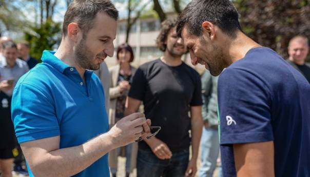 Efendić se družio s Đokovićem, Bregovićem i Petevom