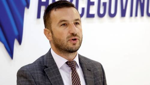 Efendić: Štetna prevara visokog predstavnika u korist Zagreba