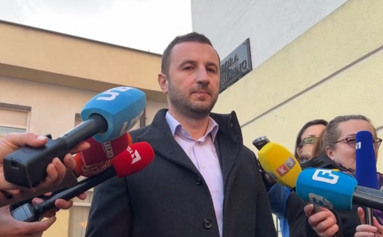 Efendić: Tražili smo povlačenje Zakona o imovini, to je minimum