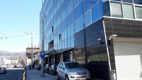 Efendićeve tvrdnje neistine i špekulacije o kojima struka i ozbiljne institucije ne raspravljaju