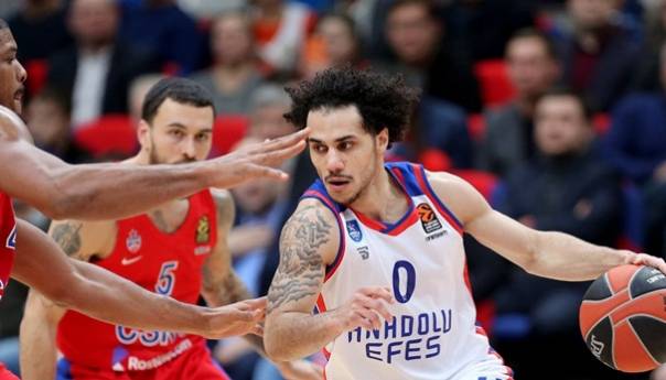 Efes pobijedio u Moskvi i približio se prvom mjestu, Zalgiris deklasirao Olympiacos