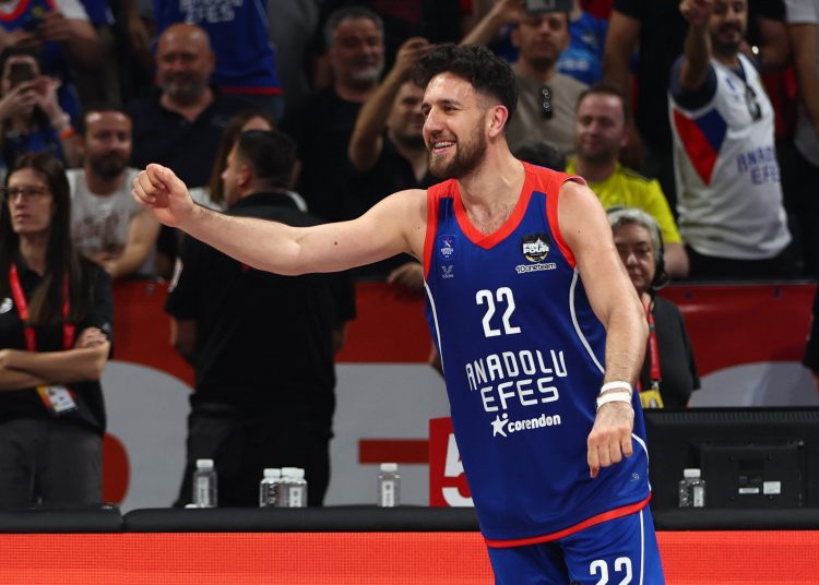Efes uz dosta muke savladao Žalgiris