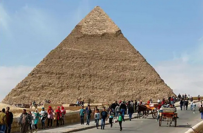 Egipat ponovo otvorio aerodrome, muzeje i piramide