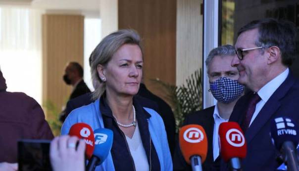 Eichhorst: Dajemo vremena političarima; Palmer: Napredak ide