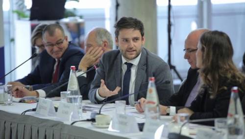 EK je opisala BiH kao državu i društvo godinama daleko od EU