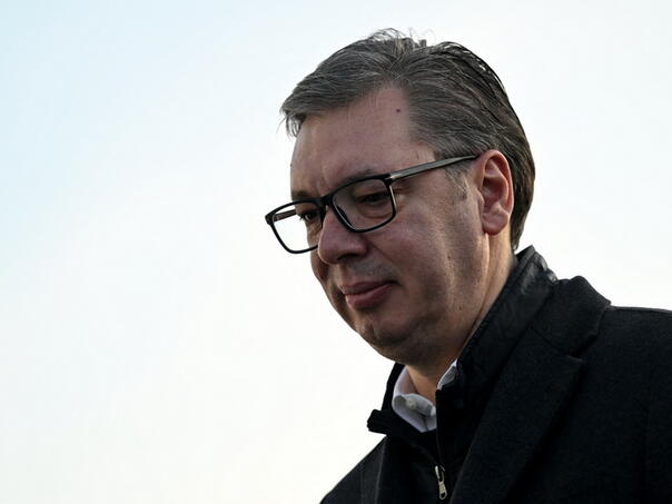 EK kritikuje Vučića zbog napada na zapadne medije