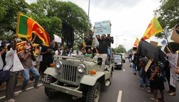 Ekonomija Šri Lanke 'potpuno je propala'