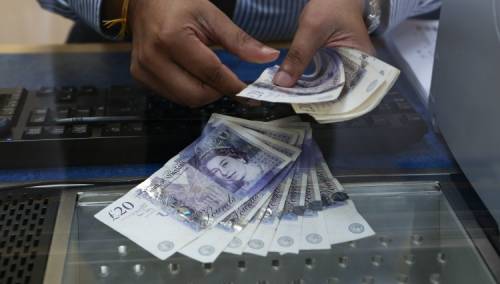 Ekonomija Velike Britanije doživjela u aprilu pad od 20,4 posto