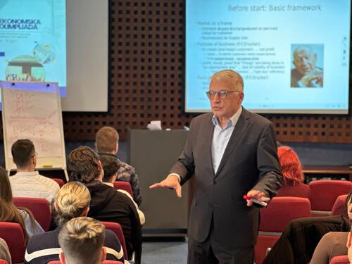 Ekonomska olimpijada: Pet najboljih učenika predstavljat će BiH u Grčkoj