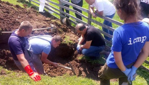 Ekshumirani posmrtni ostaci jedne žrtve na lokalitetu Rudo u općini Rogatica