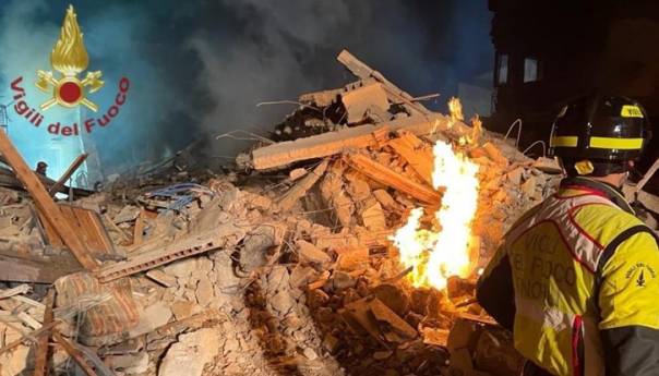 Eksplozija plina na Siciliji srušila 3 zgrade. poginula jedna osoba