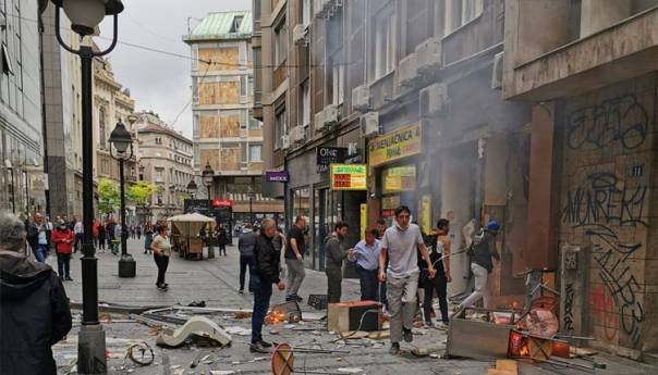 Eksplozija u centru Beograda, više osoba povrijeđeno