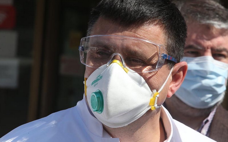 Eksplozija virusa korona, na respiratorima sve mlađi