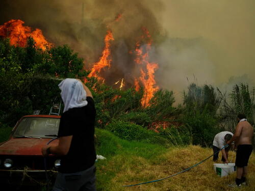 Ekstremni uslovi u Grčkoj: Deseci novih šumskih požara